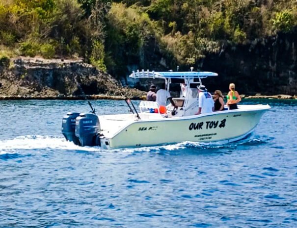 our-toy-boat-tours-stlucia-ourtoy2-page-slider-002